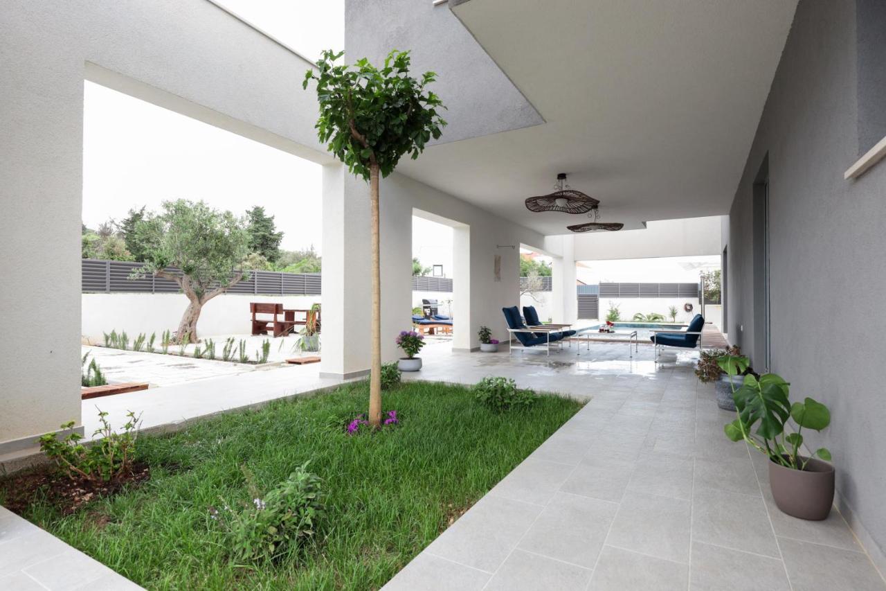 Вилла Luxury House Natanel Skrip Экстерьер фото
